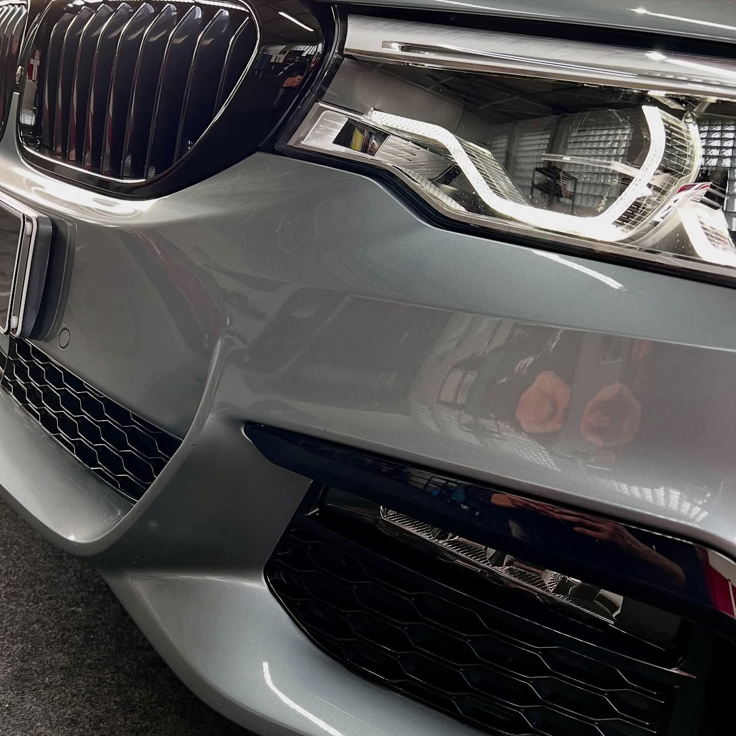 BMW - detailing zderzaka