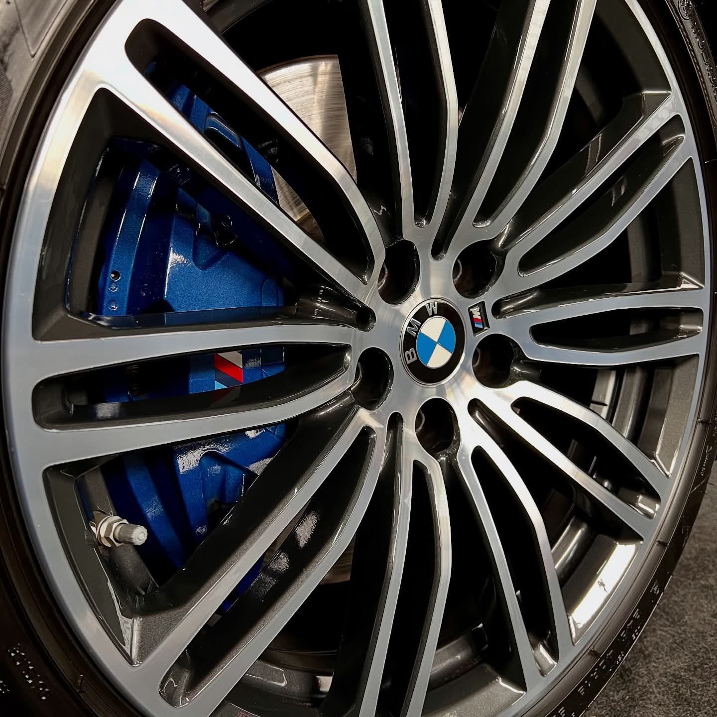 BMW M - polerowanie felg
